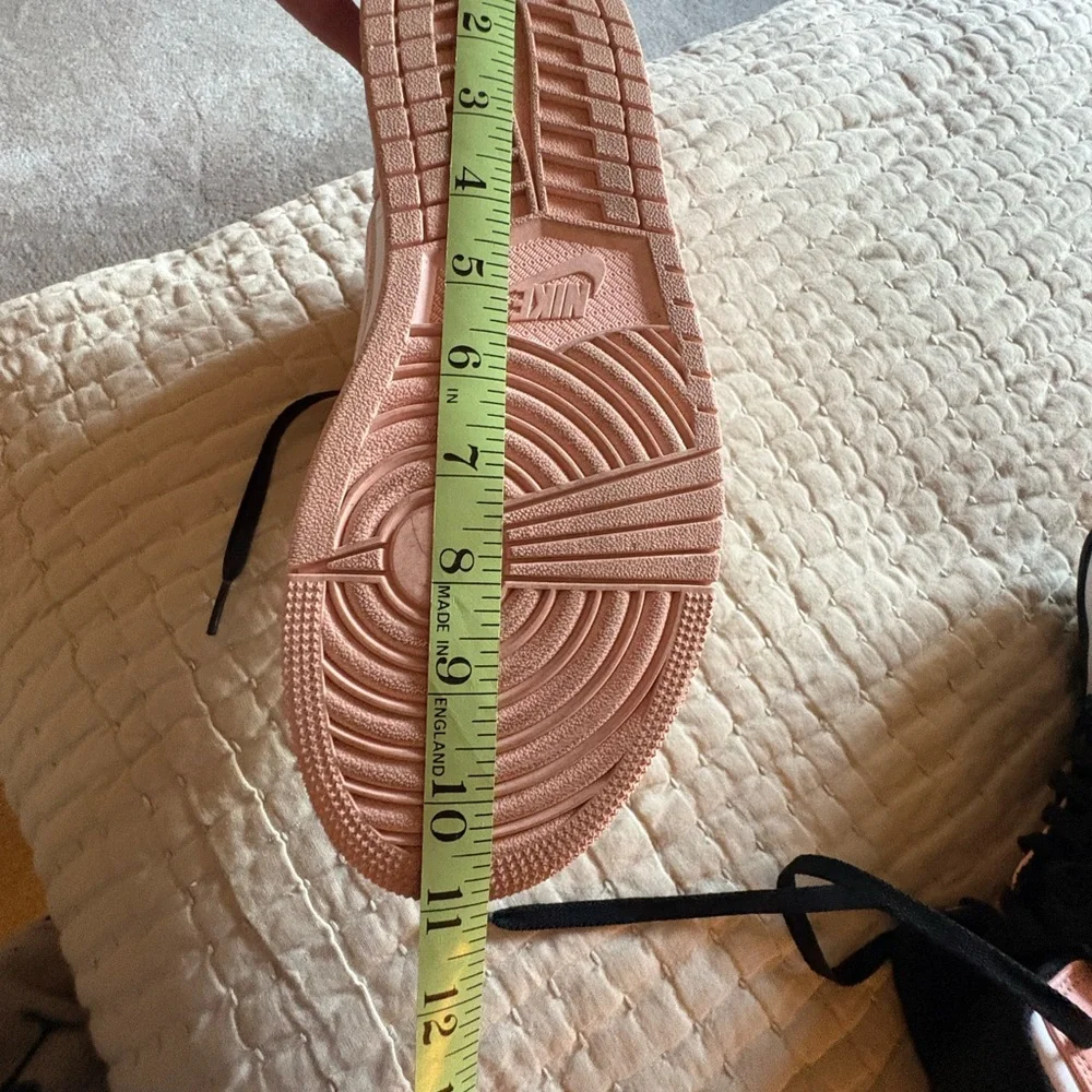 Air Jordan High-Top Sneakers in Black and Pink - Picture 11 of 12